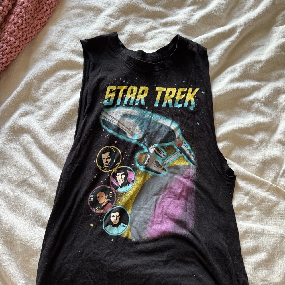 Forever 21 Black Star Trek Muscle Tee
